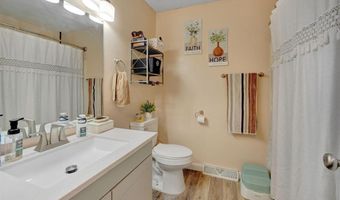 2205 Elmcrest Dr, Bardstown, KY 40004