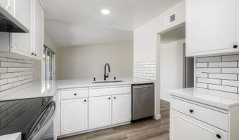 242 Eveningside Gln, Escondido, CA 92026