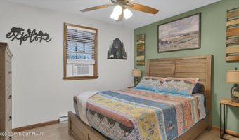 42 Ottomanelli Dr, Albrightsville, PA 18210