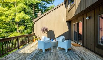 12 Haverhill Ct, Ann Arbor, MI 48105