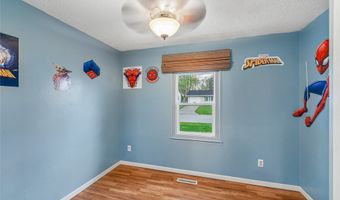 708 5th St SE, Altoona, IA 50009