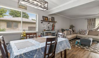 4540 Woodlow Dr, Bel Aire, KS 67220