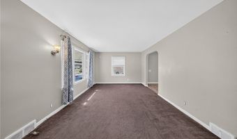 378 Hillwood Dr, Akron, OH 44320