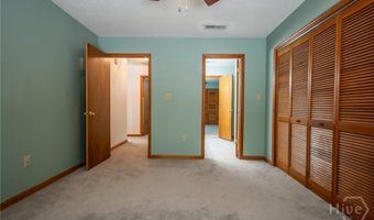 102 Chickadee Ct, Athens, GA 30605