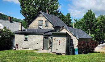 18 Demers St, Berlin, NH 03570