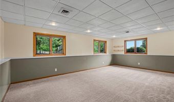 8315 141st St W, Apple Valley, MN 55124