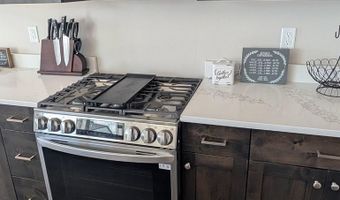 3842 Hidden Valley Dr, Ammon, ID 83406