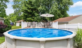 1086 Terrell Dr, Akron, OH 44313