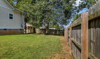 13 Douglas St, Athens, TN 37303