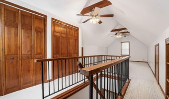 884 S Chesterfield Rd, Columbus, OH 43209