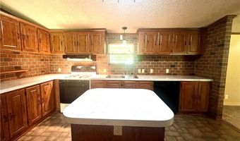 3611 Blossom Ln, Alma, AR 72921