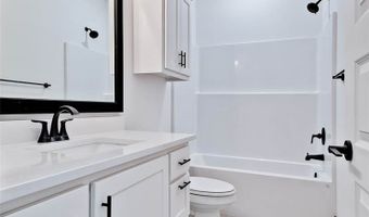 28 Kirkcolm Dr, Bella Vista, AR 72715