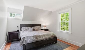 207 Dodge St, Beverly, MA 01915