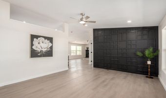 81 S TOMAHAWK Rd, Apache Junction, AZ 85119