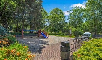 1558 NW MIDLAKE Ln, Beaverton, OR 97006