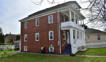 88 Maple Ave, Barrington, RI 02806