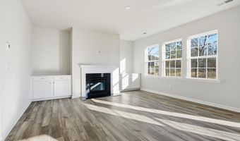 734 N Iron Hill St, Boiling Springs, SC 29316