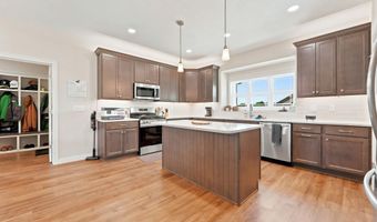 15 Kodak Ln, Angola, IN 46703