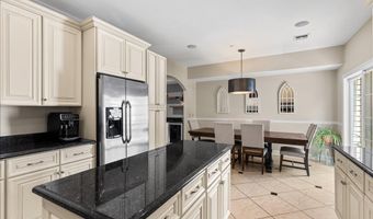31 White Oak Ln, Aberdeen, NJ 07747