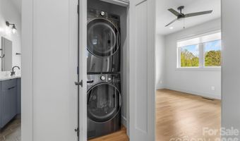 34 Fern St, Asheville, NC 28803