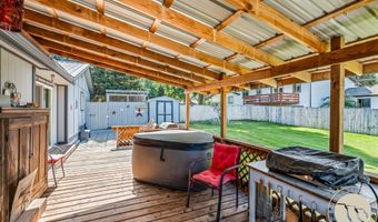 12 Avis St, Absarokee, MT 59001