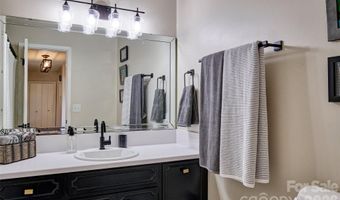 27 Apple Orchard Ln, Lake Wylie, SC 29710