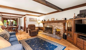 9 Candlewood Dr, Amherst, NH 03031