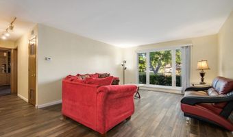 1322 S New Wilke Rd 1C, Arlington Heights, IL 60005