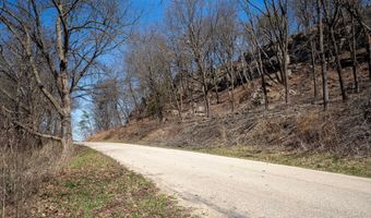 80 Ac Knobs Rd, Arena, WI 53588