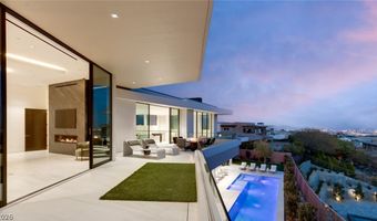 81 Hawk Ridge Dr, Las Vegas, NV 89135