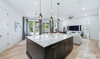 3116 Creighton Dr, Charlotte, NC 28205