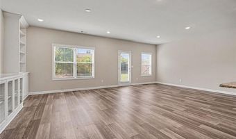 132 Auburn Crossing Dr, Auburn, GA 30011