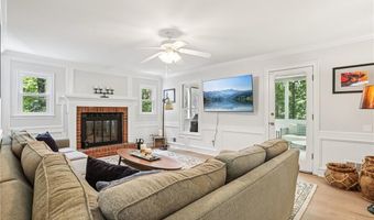195 Wendy Hill Dr, Alpharetta, GA 30009