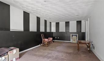 66 Hunters Crossing Dr, Coventry, RI 02816
