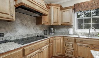 12 La Viejo Pl, Hot Springs Village, AR 71909
