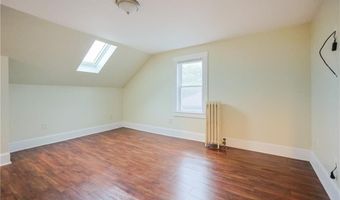 200 Woodward Ave, East Providence, RI 02914