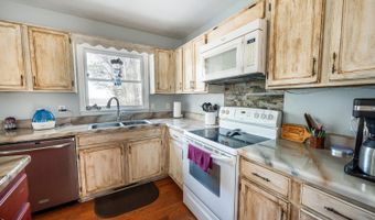 3105 Horseshoe Rd, Appomattox, VA 24522