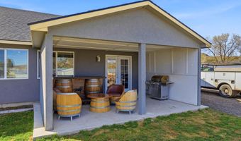 3902 W Snow Ln, Benton City, WA 99320