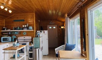 107 Hunter Rd N, Alburgh, VT 05440