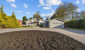 37 Pinewood Dr, North Providence, RI 02904