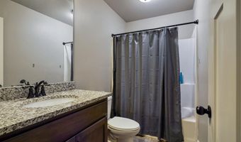 220 STERLING GATE Ln, Alabaster, AL 35007