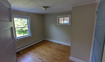 3 Dean St, Bangor, ME 04401