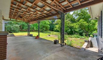 120 Pineview Dr, Albany, KY 42602