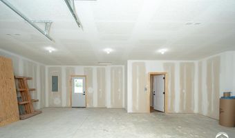 1018 Bluestem Cir, Baldwin City, KS 66006