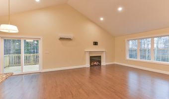 91 Pomfret Landing Rd, Brooklyn, CT 06234