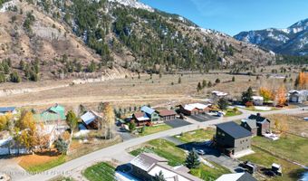 513 THREE RIVERS Dr, Alpine, WY 83128