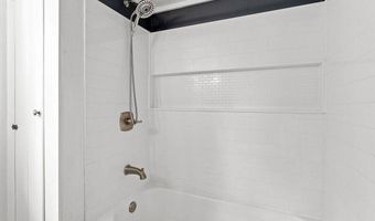 10 Pine St, Alton, NH 03809