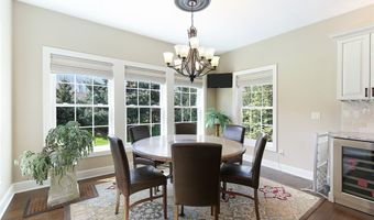238 Westview Dr, Aurora, OH 44202