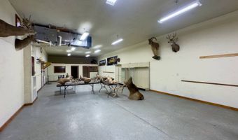 518 3rd Ave, Alton, KS 67623