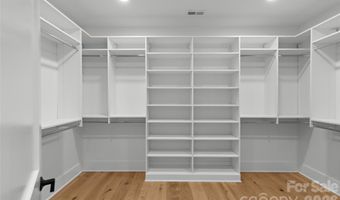 2425 Lola Ave, Charlotte, NC 28205